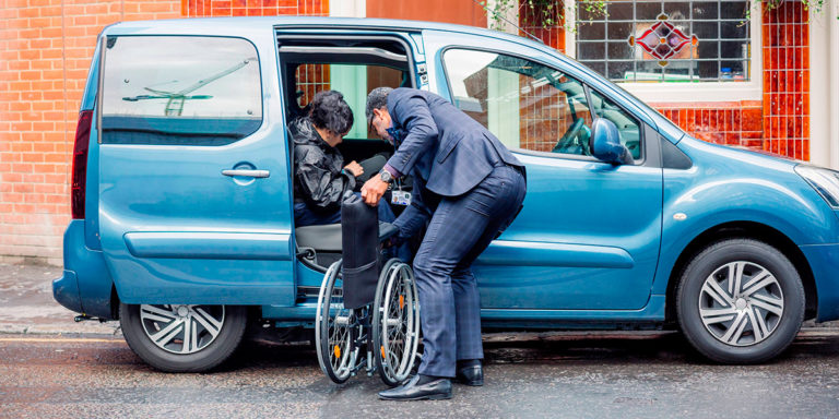 Uber, en alianza con CONADIS y Teletón,  lanza uberASSIST en ocho nuevas ciudades