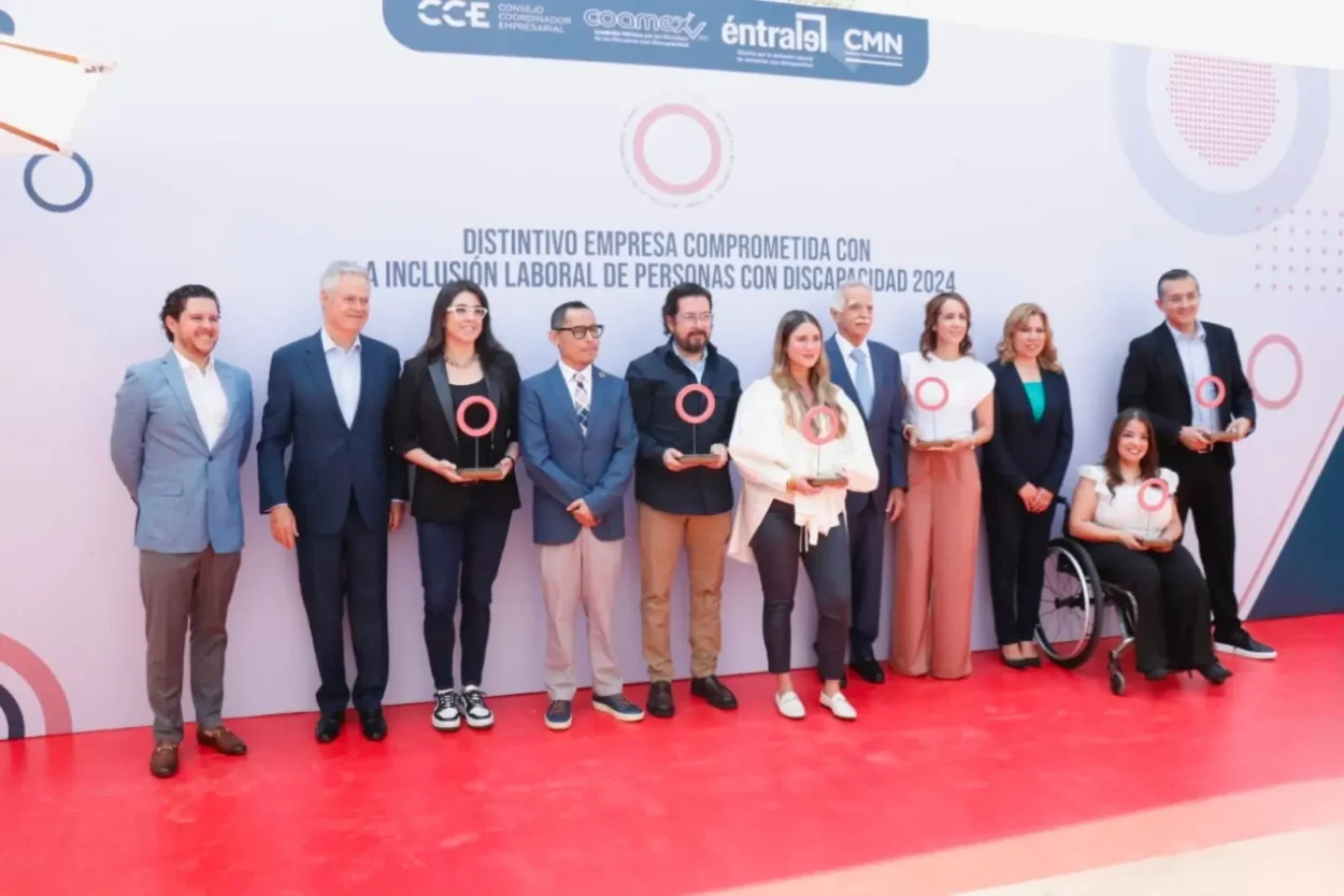 Éntrale es una iniciativa del Consejo Mexicano de Negocios, nacida en 2016 con el propósito de impulsar la cultura de inclusión laboral de Personas con Discapacidad en las empresas, considerada clave para el desarrollo del país.